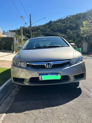 HONDA CIVIC 1.8 LXS 16V FLEX 4P MANUAL HONDA CIVIC 1.8 LXS 16V FLEX 4P MANUAL